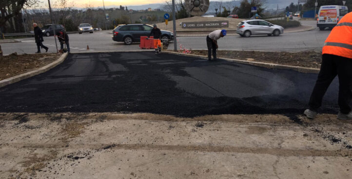 LAVORI E OPERE STRADALI